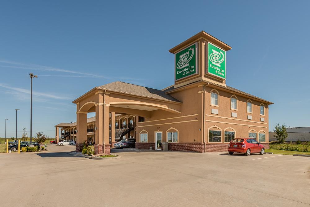 Executive Inn & Suites Cushing Ngoại thất bức ảnh